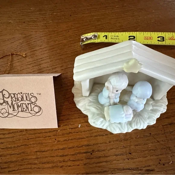 Precious Moments Sugar Town Mini Nativity Scene 1 Piece Figurine 1992  #529508 - Picture 4 of 5